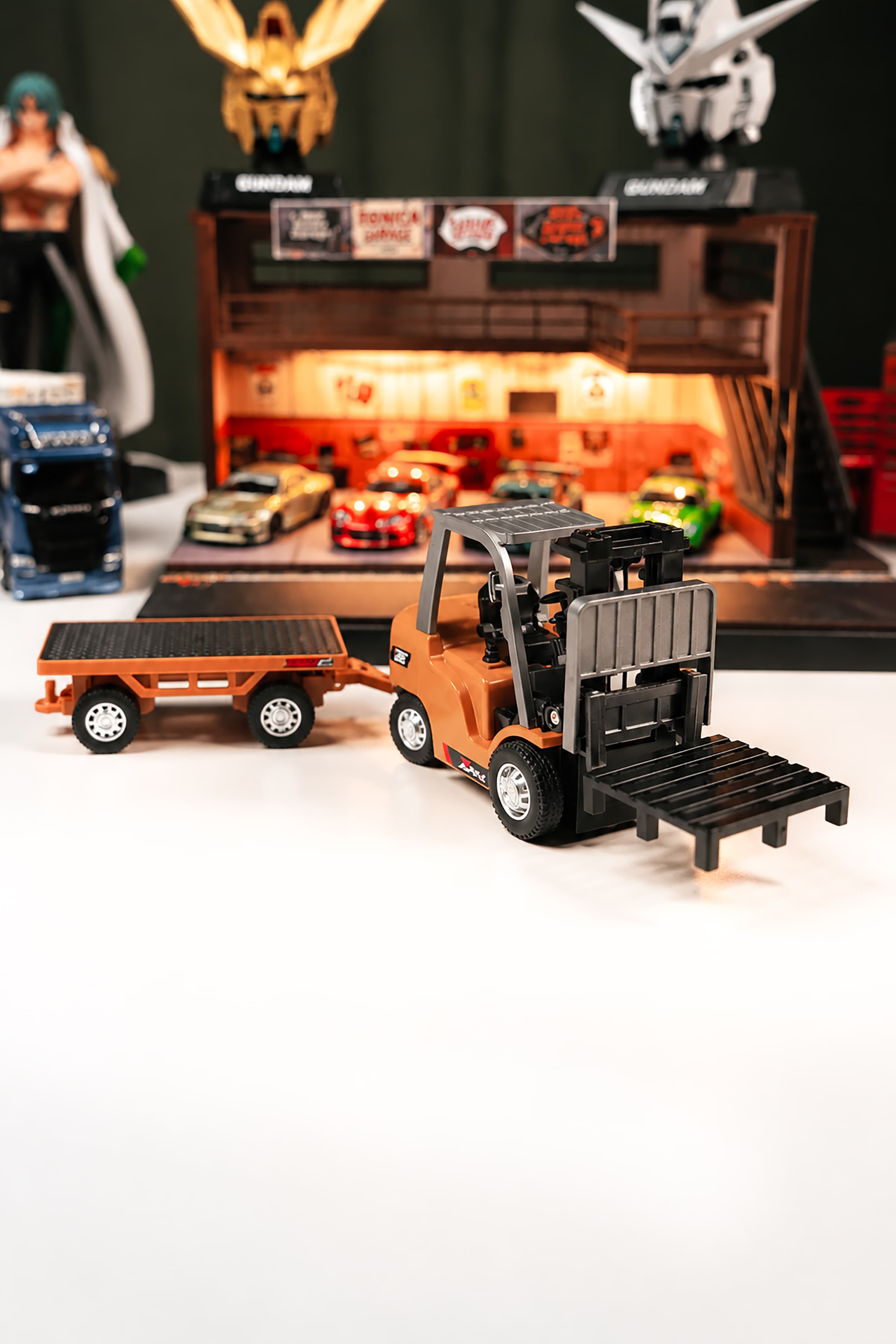 BRRRRT 1:64 Mini RC Forklift, 7-Channel 2-in-1 Lift Fork and Hook with Light and Sound — view 4